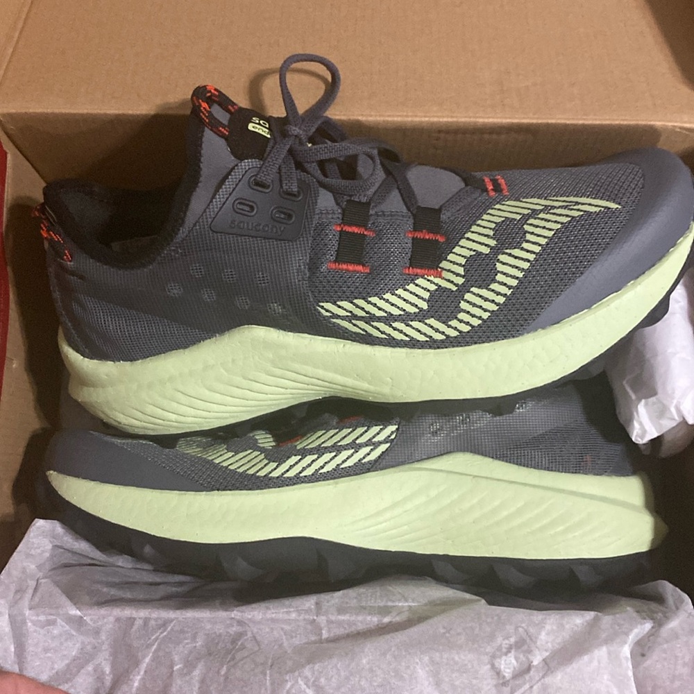 Men’s Sacony sneakers